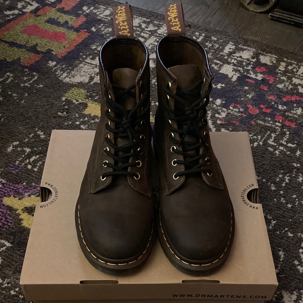 Dr Marten 1460 boot. US M 8 / US W 9.